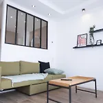 Apartment Aux Pieds Du Cube, Troyes, Parking Et Wi-fi Fibre *