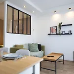 Aux Pieds Du Cube, Troyes, Parking Et Wi-fi Fibre Apartment Troyes