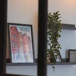 Apartment Aux Pieds Du Cube, Troyes, Parking Et Wi-fi Fibre Troyes