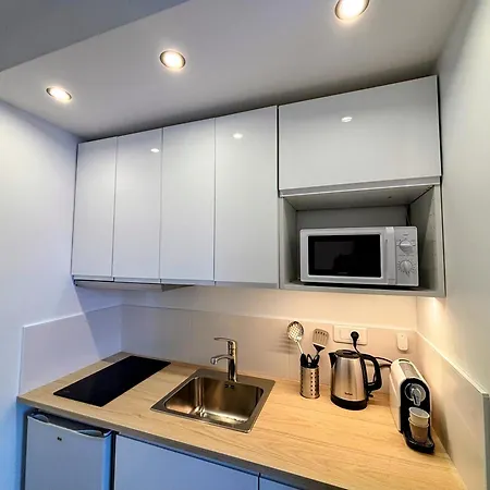 - Aux Pieds Du Cube Apartman Troyes