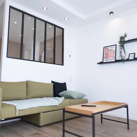 Appartamento Aux Pieds Du Cube, Troyes, Parking Et Wi-fi Fibre *