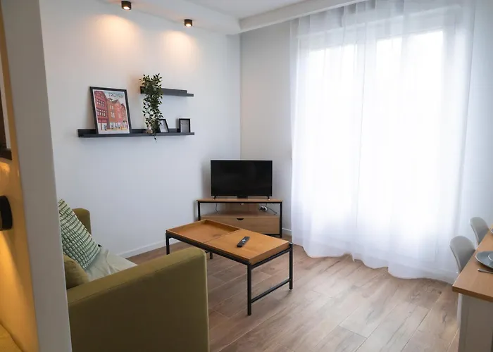 - Aux Pieds Du Cube Apartamento Troyes